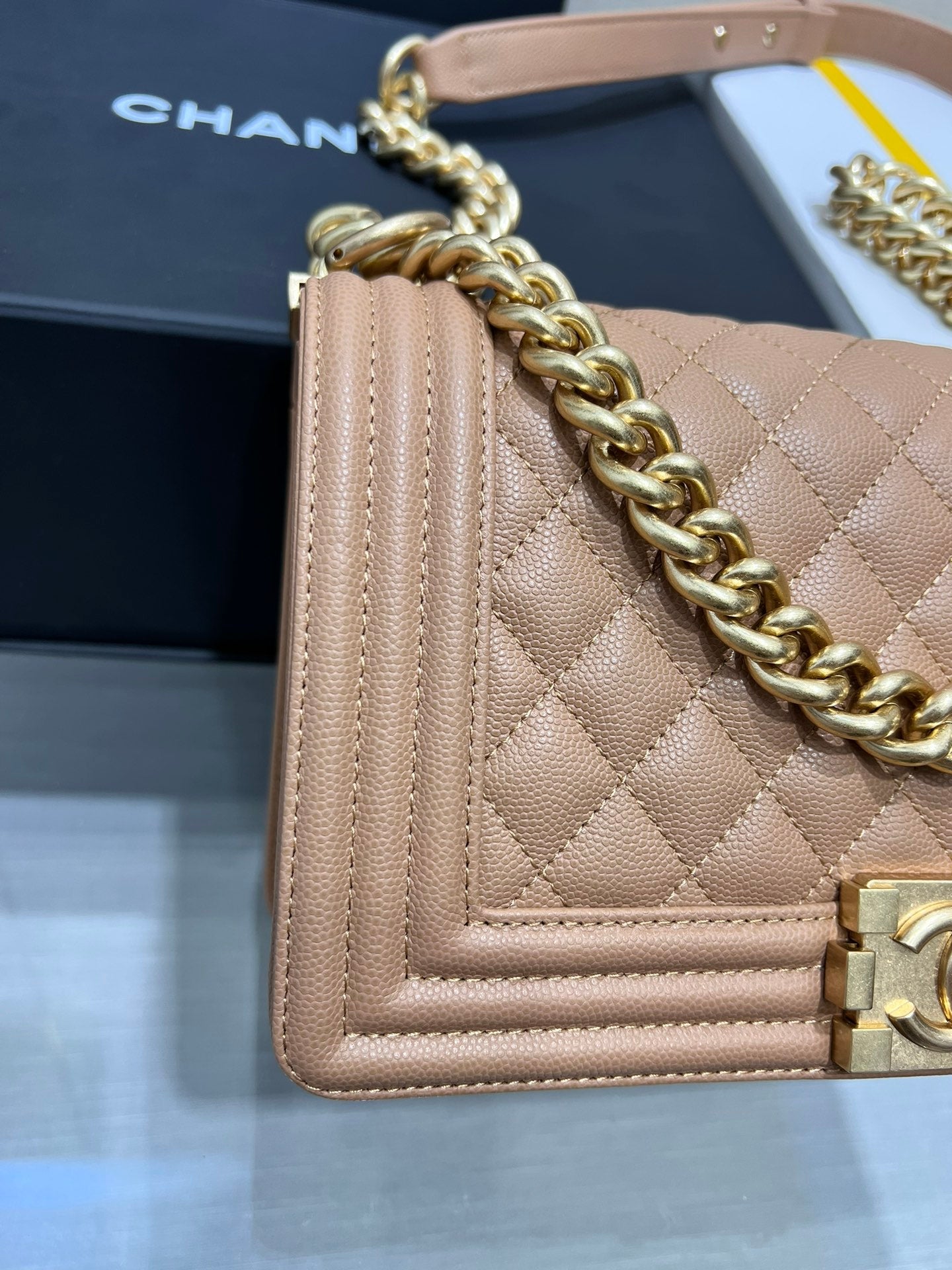 CHANEL BOY BAG MEDIUM 25 BROWN CAVIAR GOLD HARDWARE