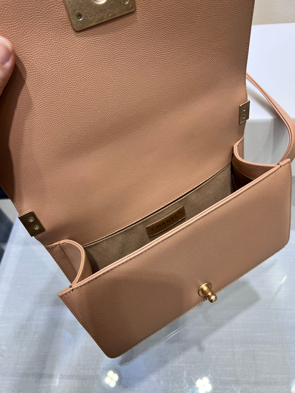 CHANEL BOY BAG MEDIUM 25 BROWN CAVIAR GOLD HARDWARE