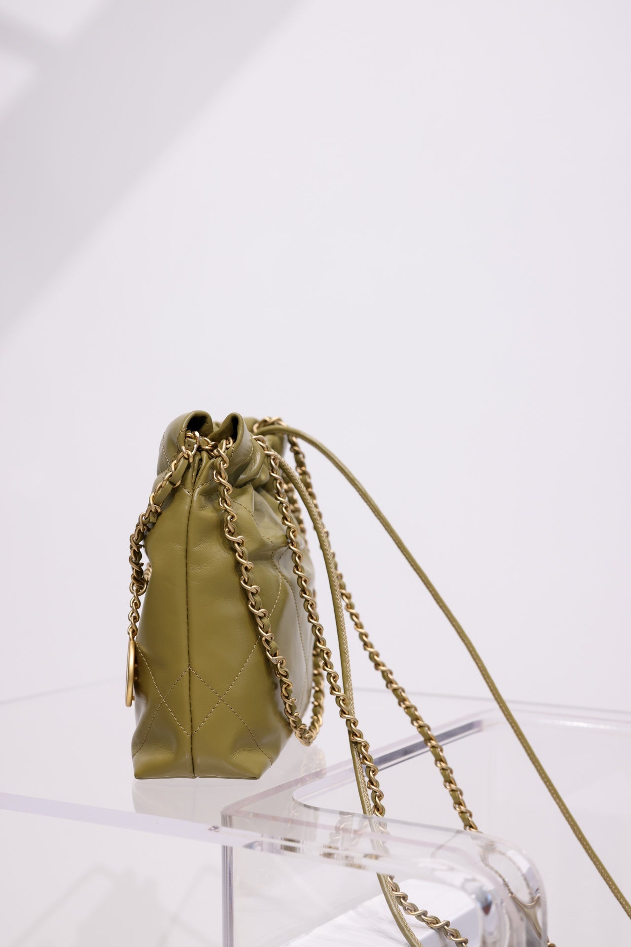 CHANEL HOBO BAG 22 KHAKI LAMBSKIN GOLD HARDWARE 20CM
