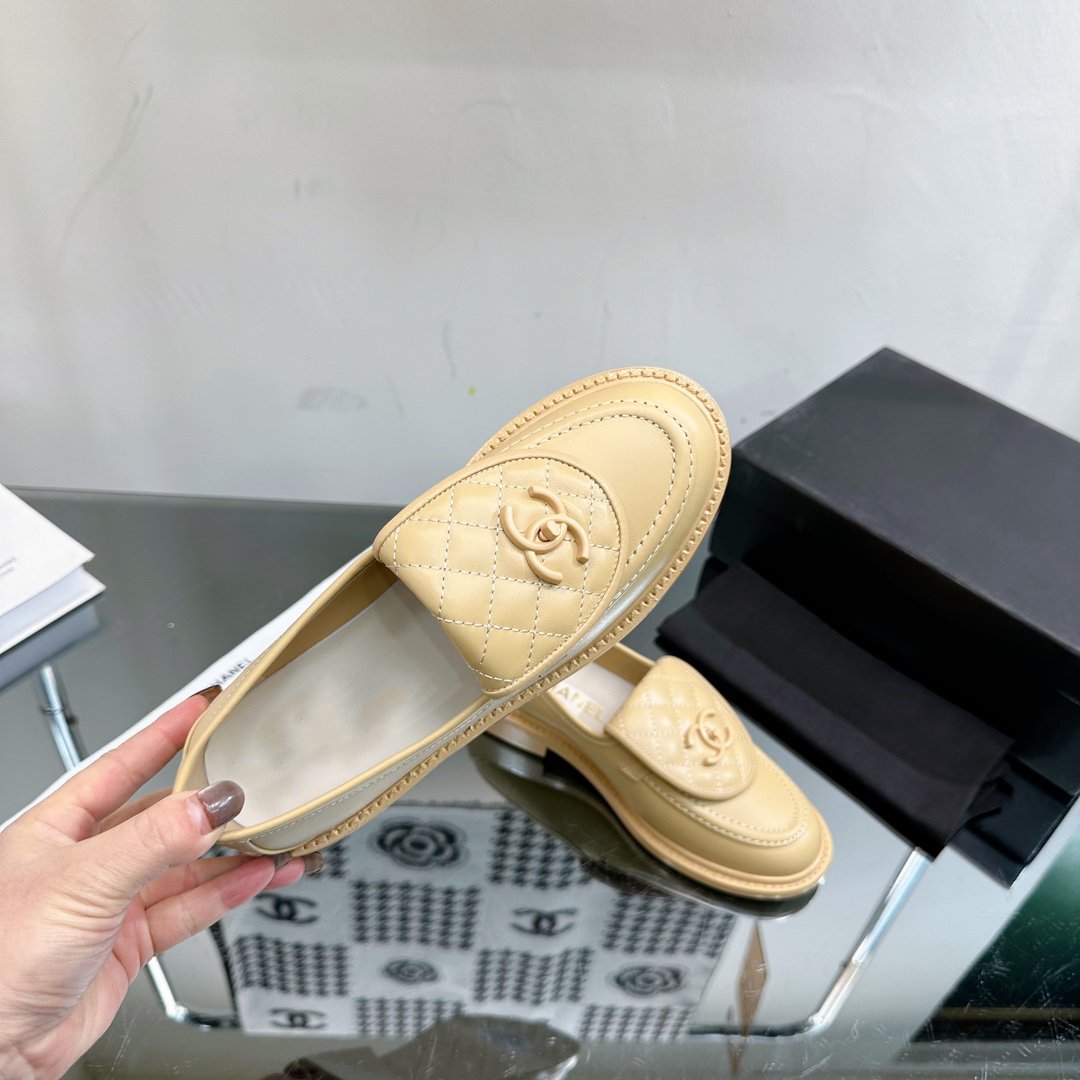 CHANEL Moasins Beige Quilted Calfskin
