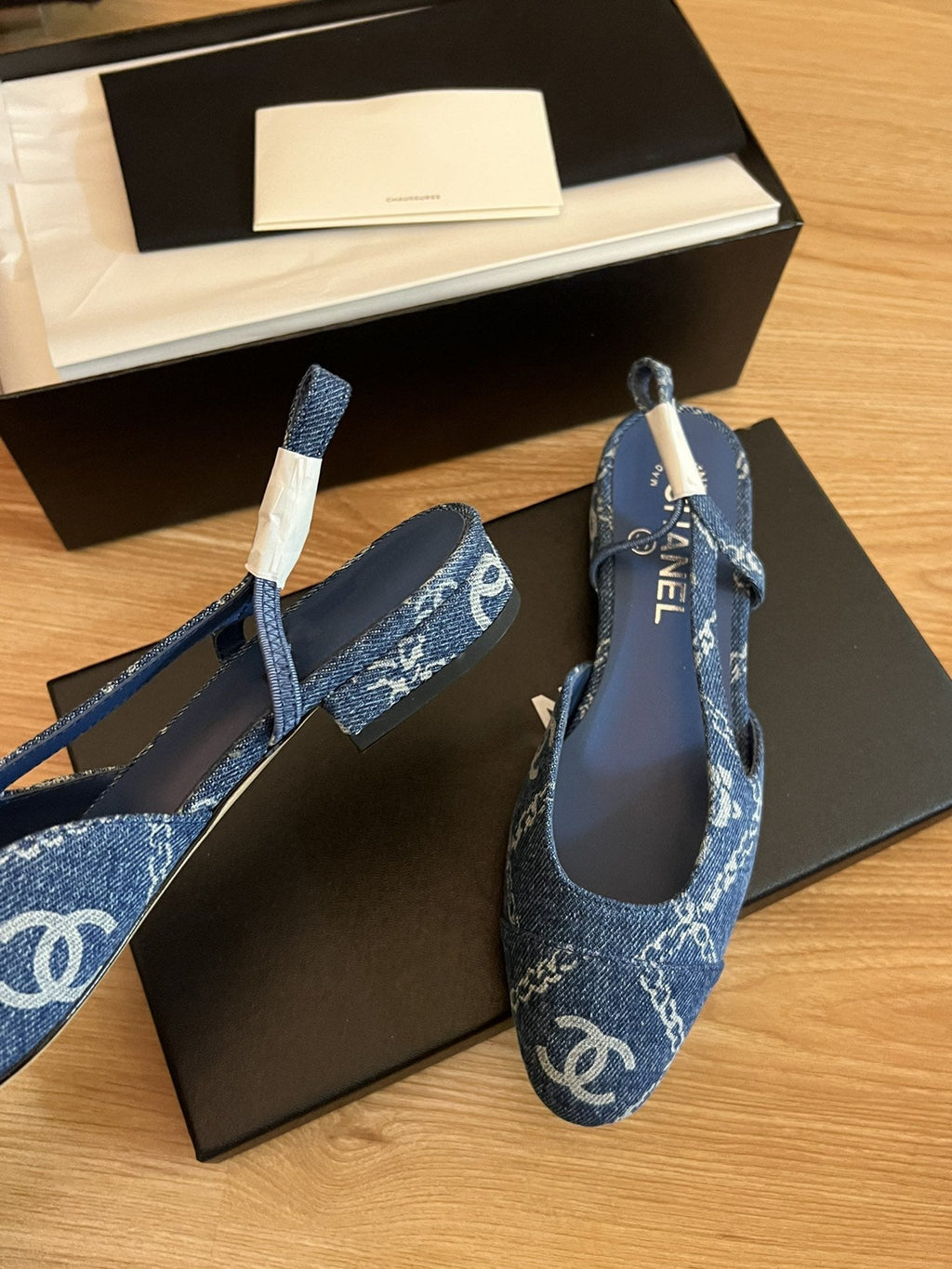 CHANEL slingbacks blue denim