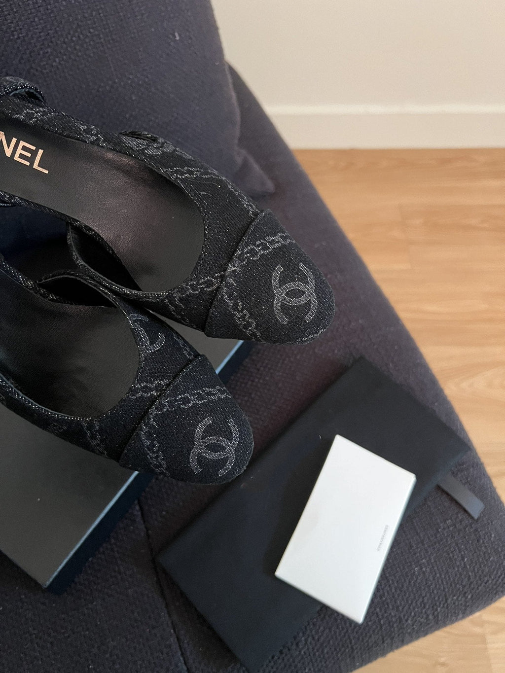 CHANEL slingbacks black denim