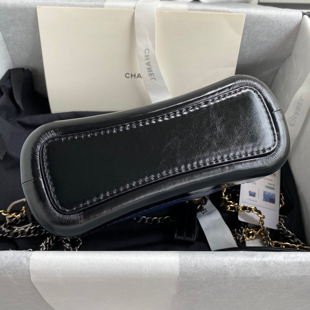 CHANEL GABRIELLE MINI 20 HOBO BAG IN MIDNIGHT BLUE MIX BLACK CALFSKIN
