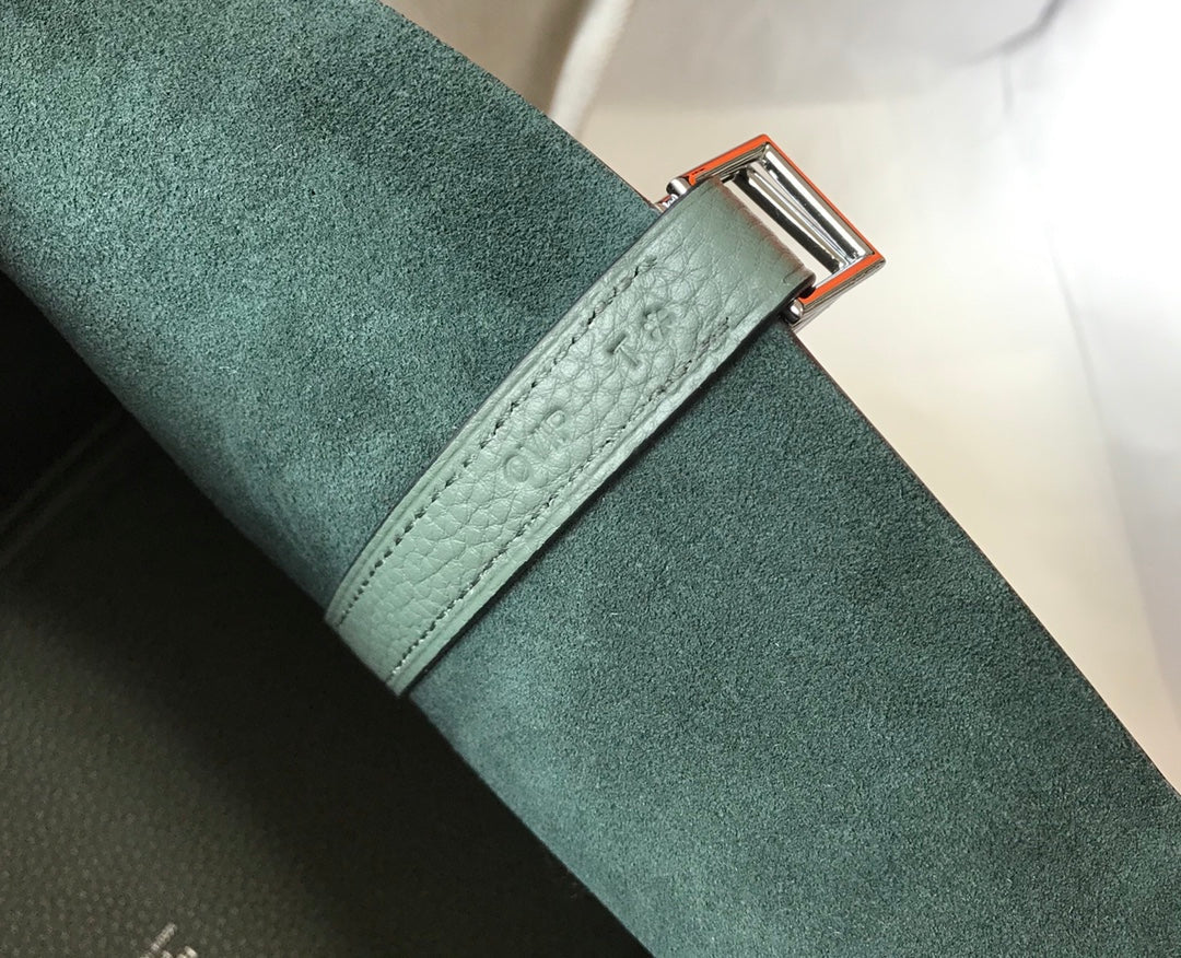 HERMES picotin lock 22 grass green togo shw