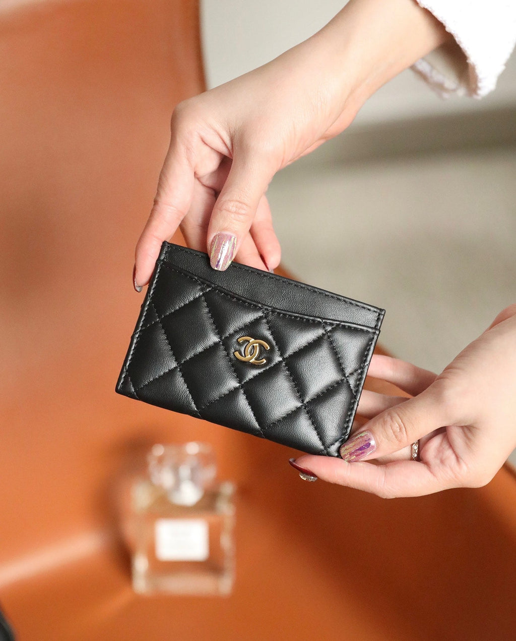 CHANEL CARD HOLDER 11 BLACK CALFSKIN GOLD ICON