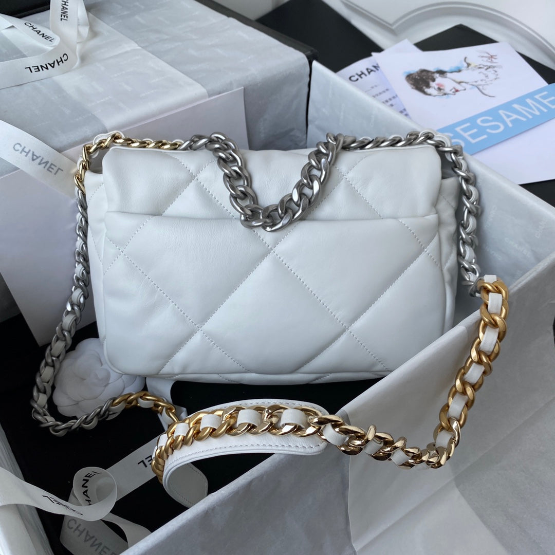 CHANEL MEDIUM 26 FLAP BAG IN WHITE LAMBSKIN