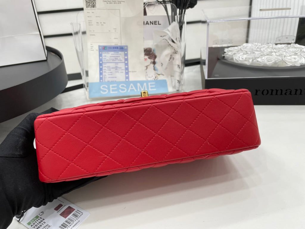 CHANEL 25 CLASSIC SMALL DOUBLE FLAP BAG IN CHERRY RED CALFSKIN WITH STRAP