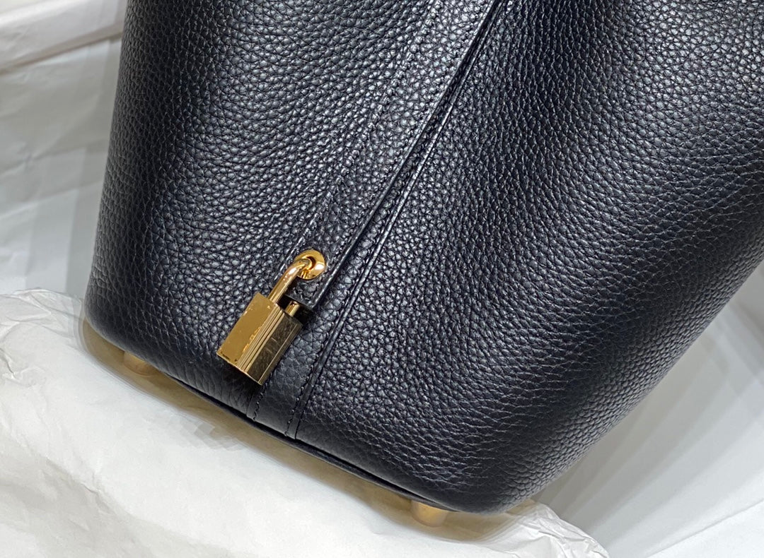 HERMES picotin lock 18 black togo ghw