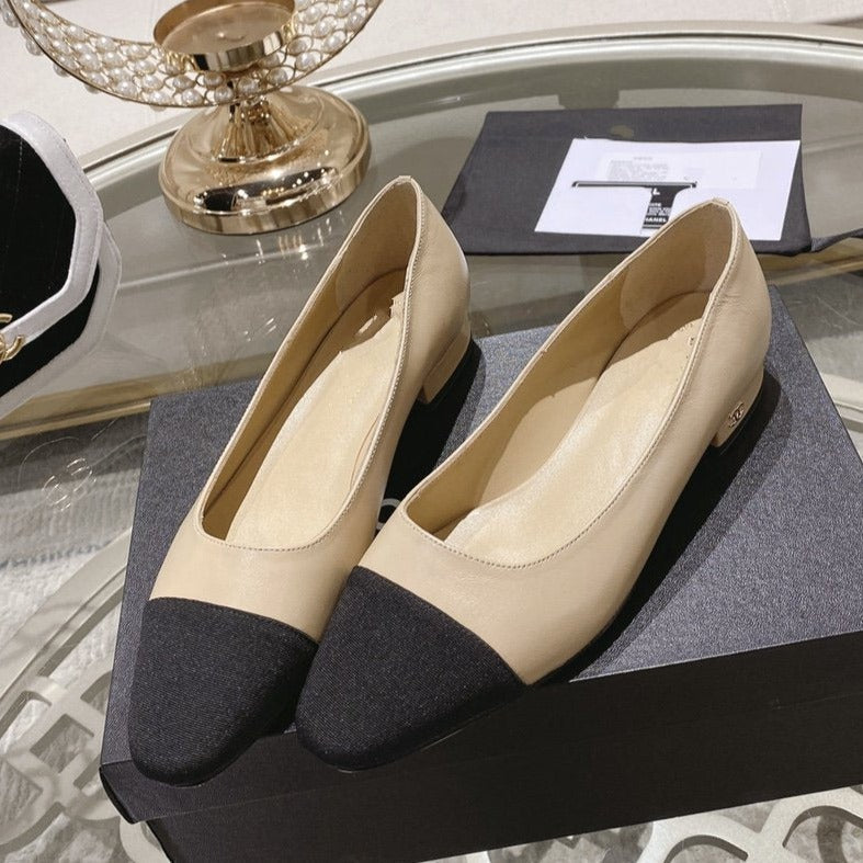 CHANEL pump 2.5 beige black lambskin