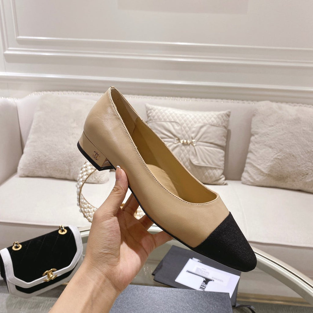 CHANEL pump 2.5 beige black lambskin