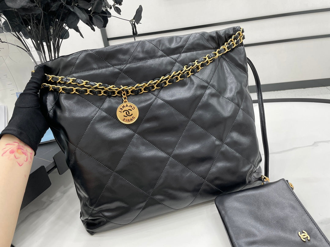 CHANEL LARGE 42 HANDBAG IN BLACK CALFSKIN GOLD HARDWARE
