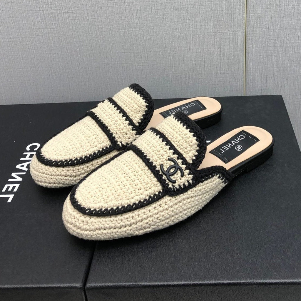 CHANEL HALF-MULES IN CREAM WOOL WOVEN