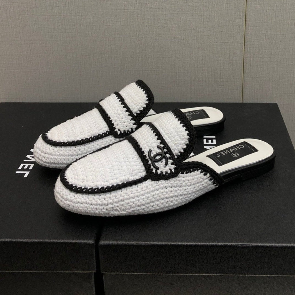 CHANEL HALF-MULES IN WHITE MIX BLACK WOOL WOVEN