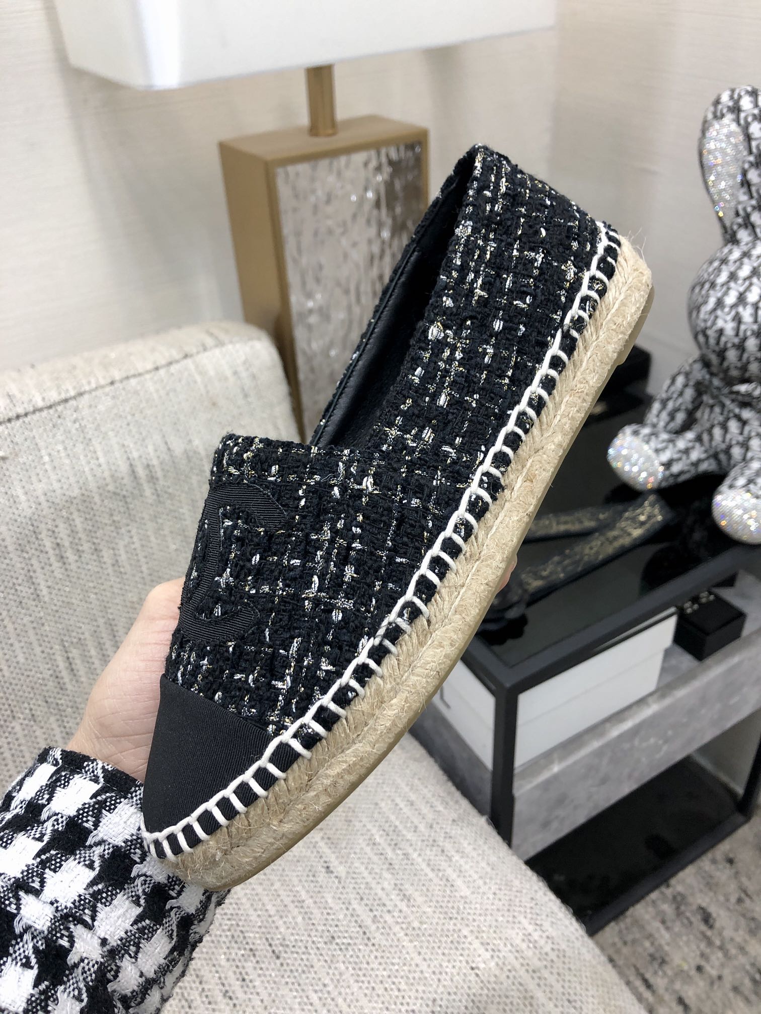 CHANEL LOAFER IN BLACK MIX WHITE WOOL TWEED