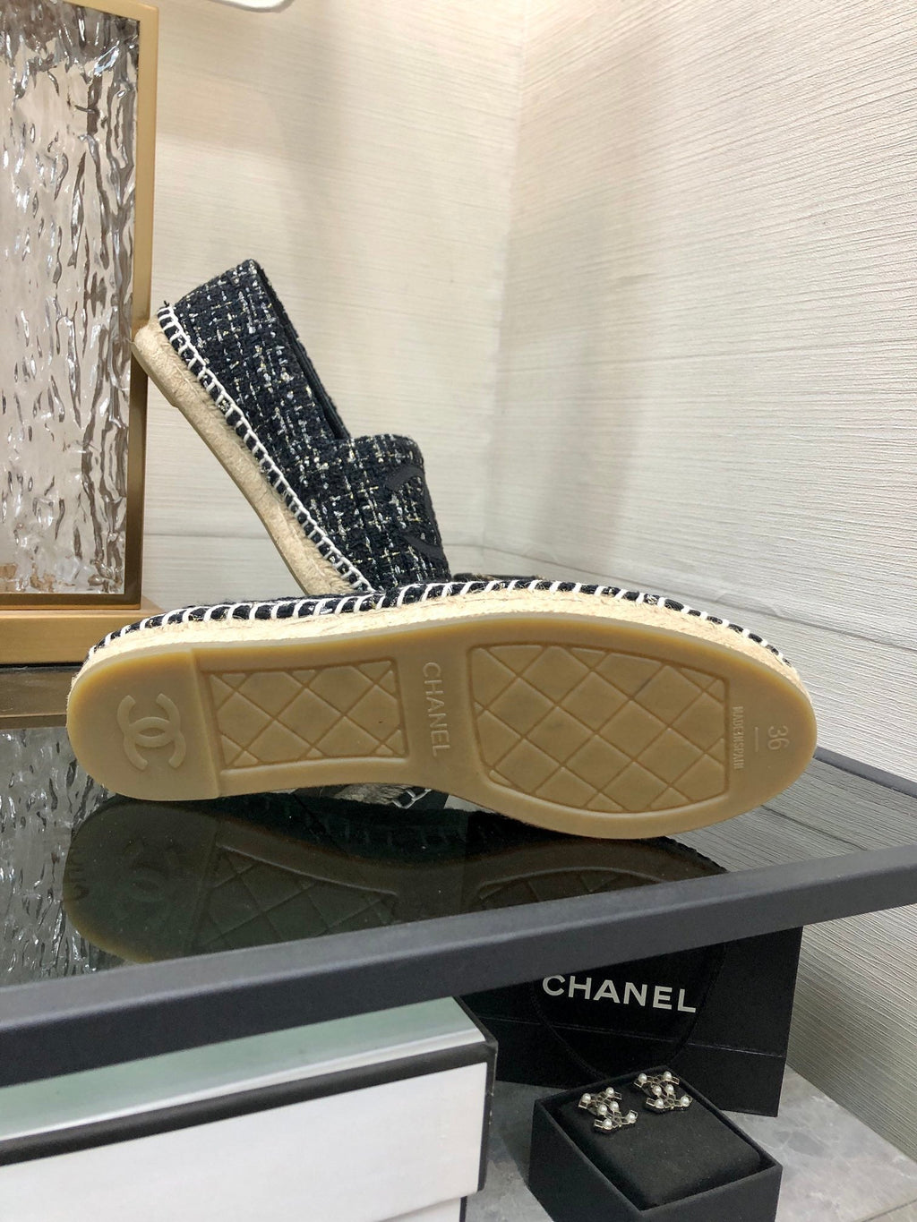CHANEL LOAFER IN BLACK MIX WHITE WOOL TWEED