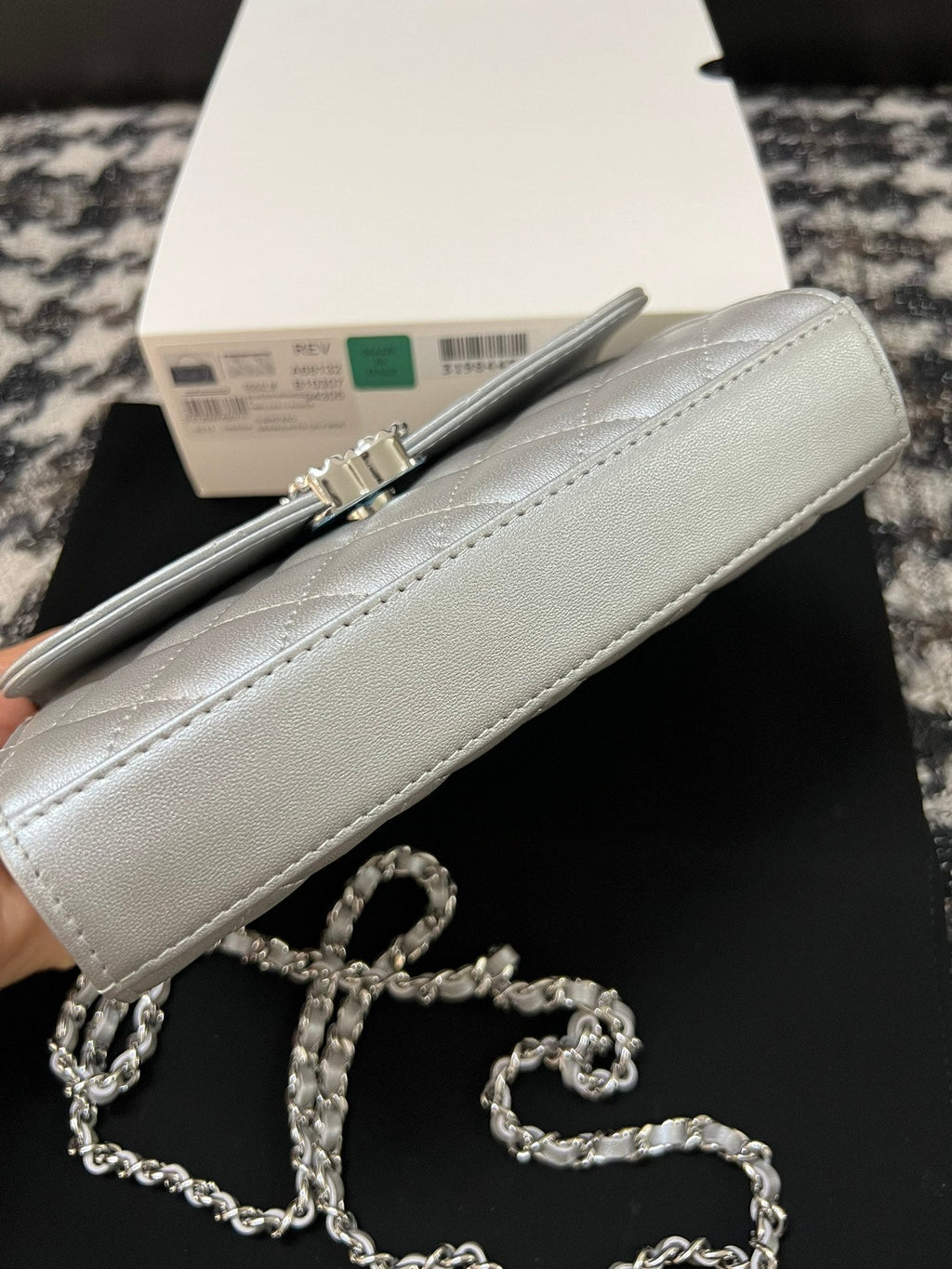 CHANEL KELLY 18 BAG IN SILVER CALFSKIN WITH STRAP