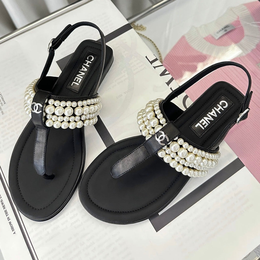 CHANEL CLASSIC THONG SANDALS PEARL CHAIN IN BLACK LAMBSKIN