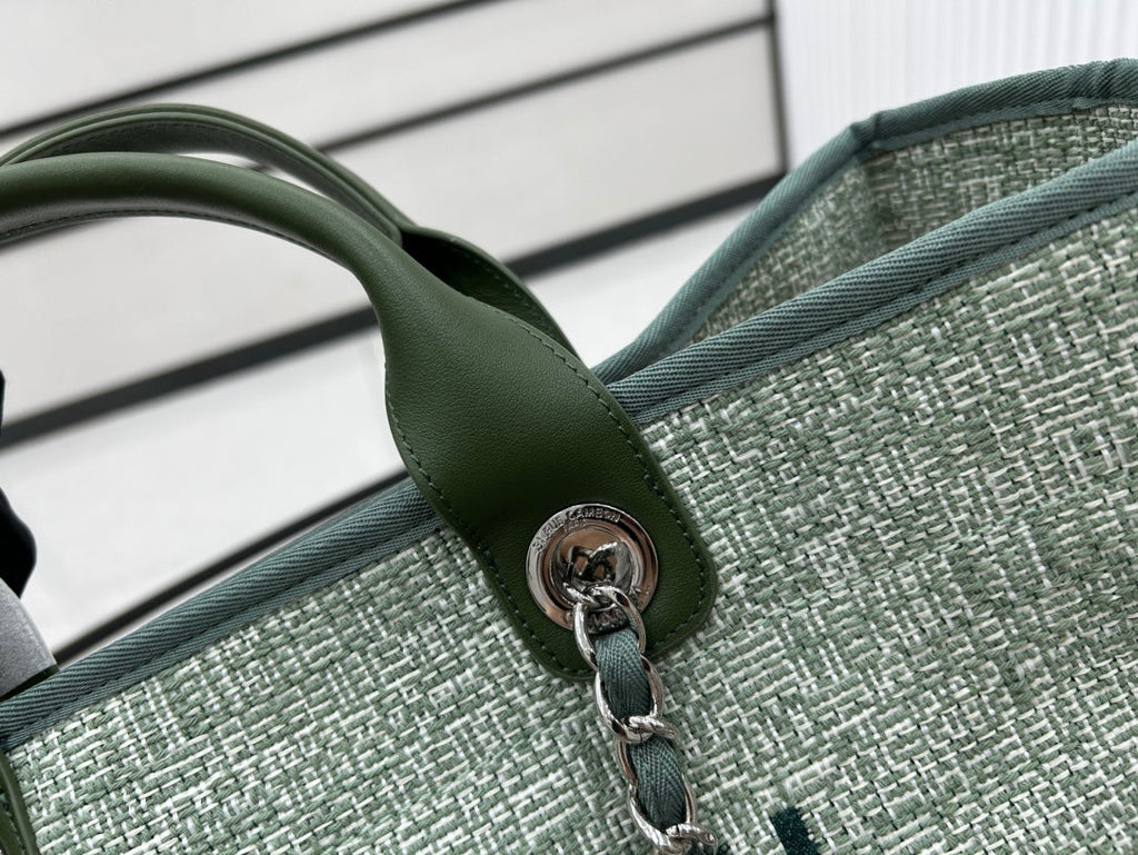 CHANEL DEAUVILLE LARGE 38 TOTE BAG IN LIGHT GREEN CANVAS