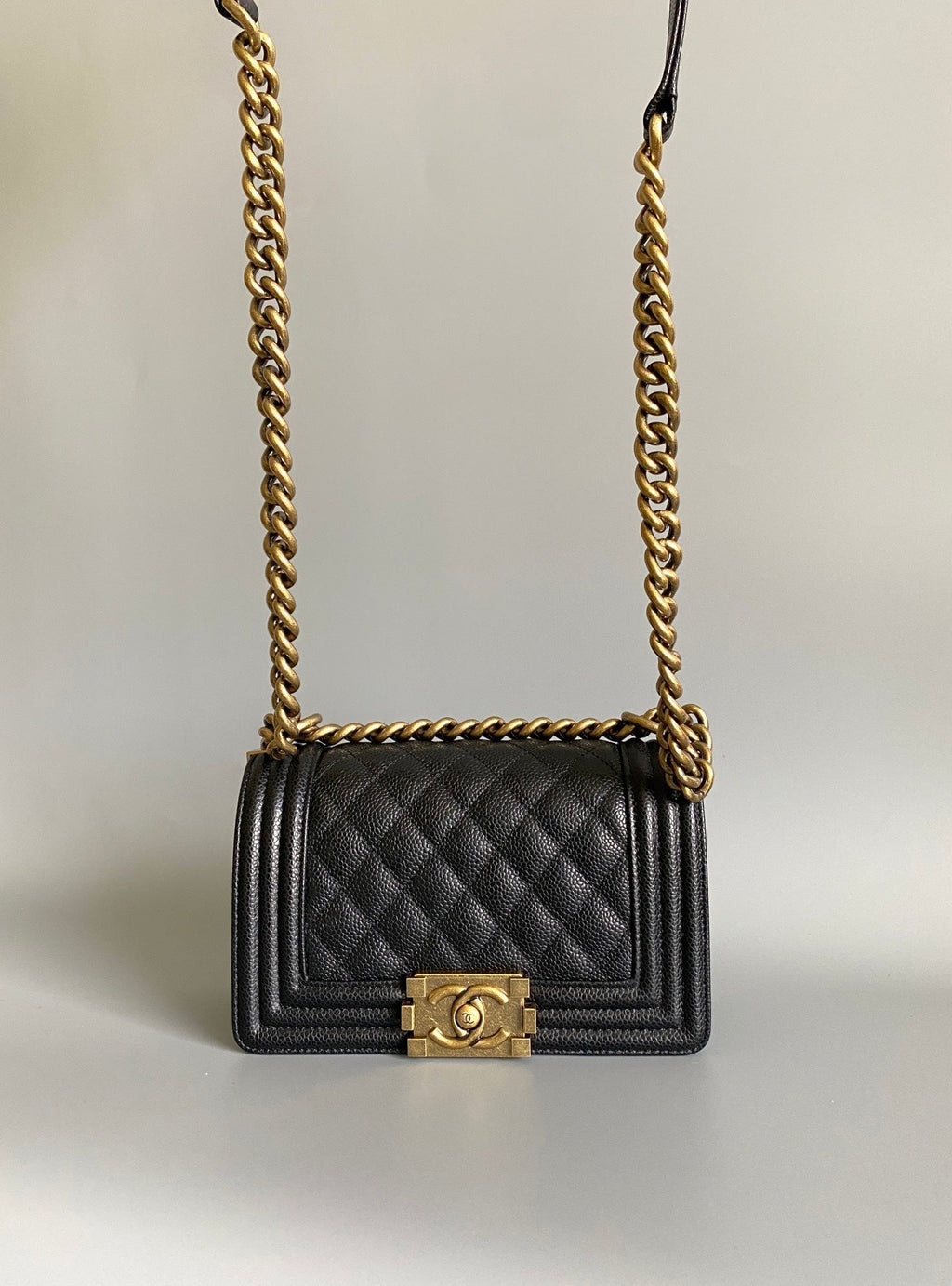 CHANEL SMALL BOY BAG 20 IN BLACK LAMBSKIN GOLD HARDWARE