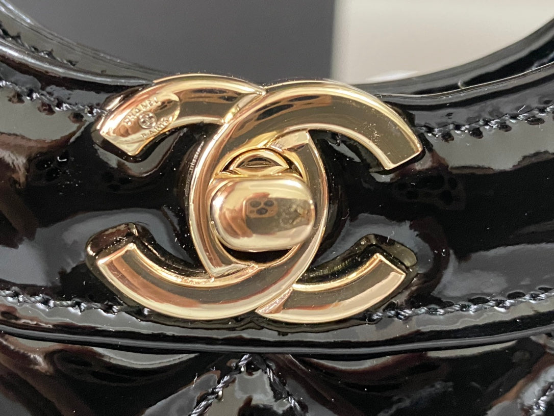 CHANEL MINI 23 SHOPPING BAG IN GLOSSY BLACK CALFSKIN