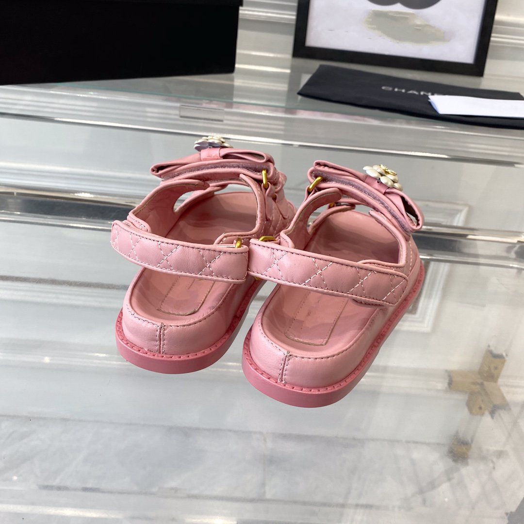 CHANEL dad sandals pink lambskin
