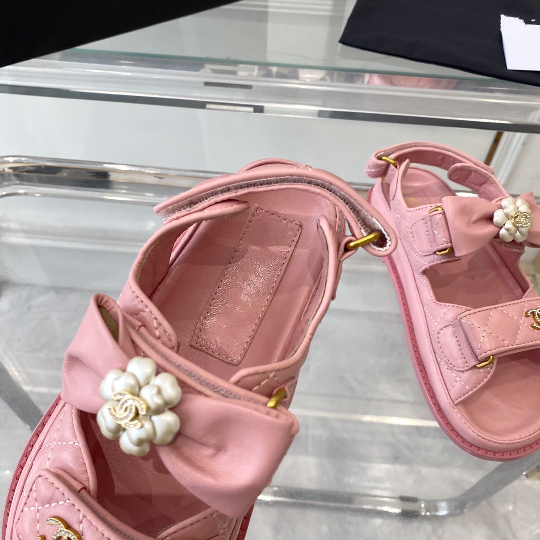 CHANEL dad sandals pink lambskin