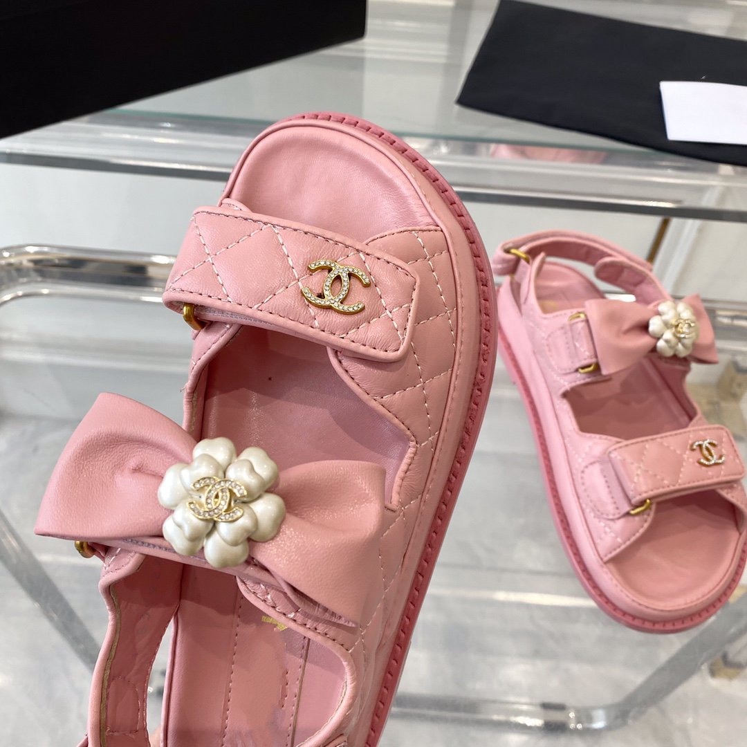 CHANEL dad sandals pink lambskin