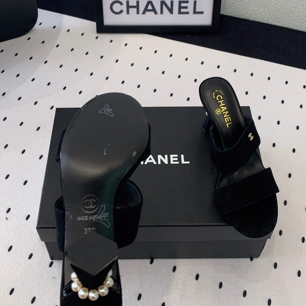 CHANEL MULES black LAMBSKIN