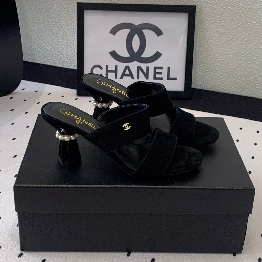 CHANEL MULES black LAMBSKIN