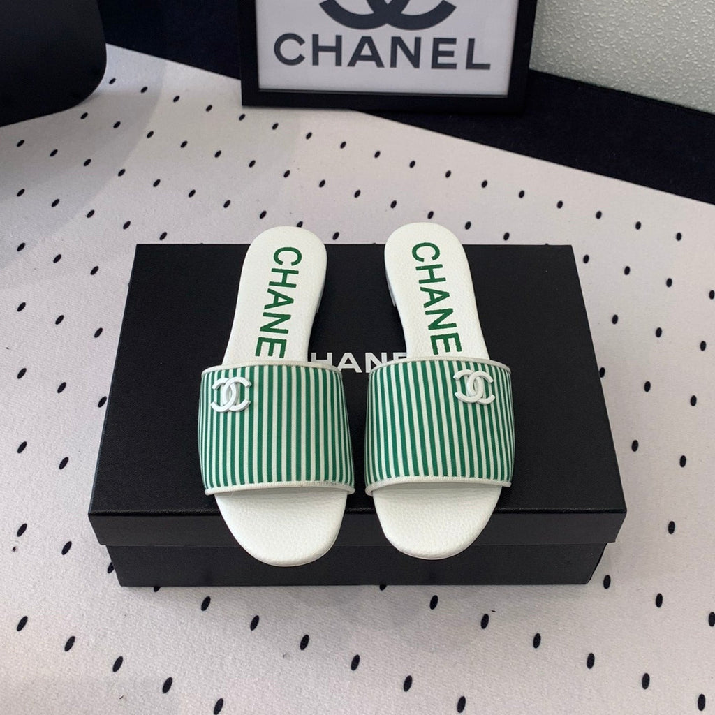 CHANEL MULES green LAMBSKIN