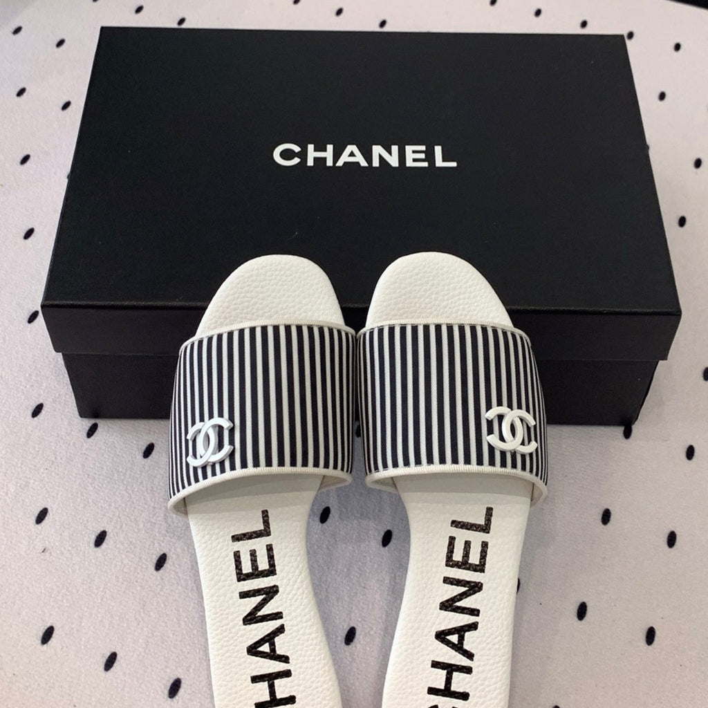 CHANEL MULES black 1 LAMBSKIN