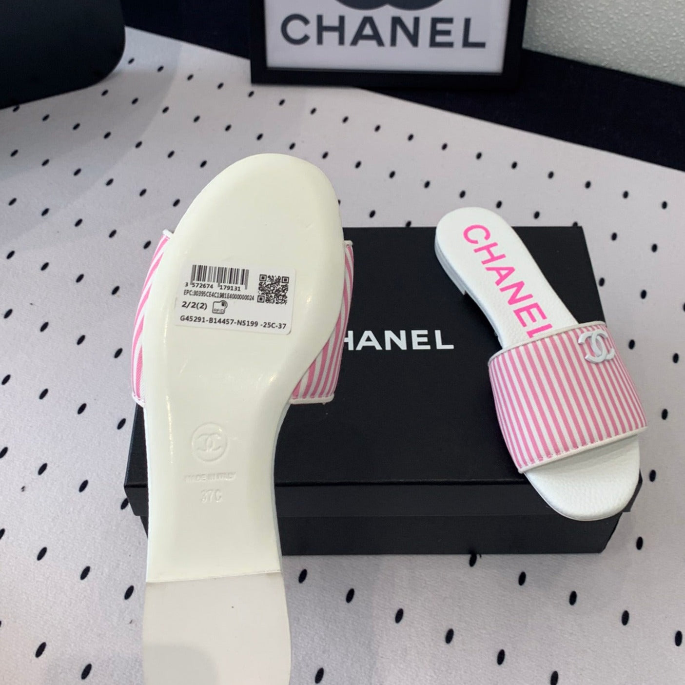 CHANEL MULES pink LAMBSKIN