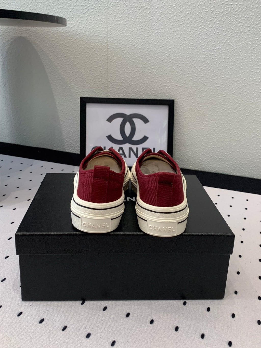 CHANEL LACELESS SNEAKERS PLATFORM IN ROSEWOOD CANVAS