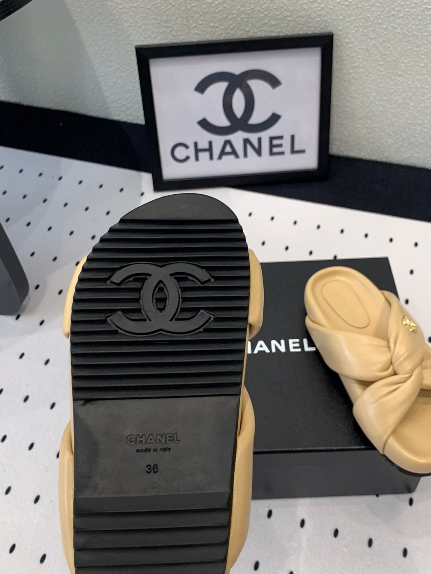 CHANEL TWISTED SLIPPERS IN DARK CREAM LAMBSKIN