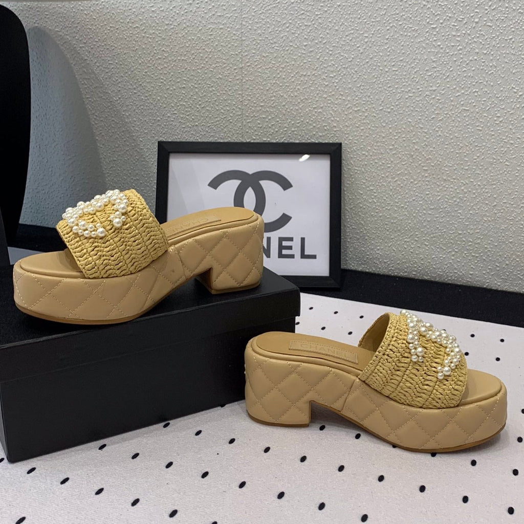 CHANEL Double  pearl platform sandals Sheepskin Fawn Yellow