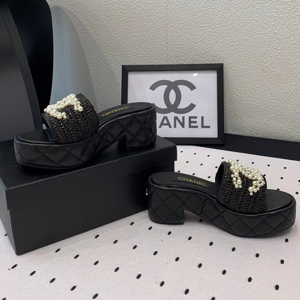 CHANEL Double  pearl platform sandals Sheepskin Black