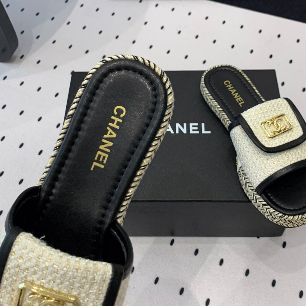 CHANEL Double  Women New Trendy Calfskin Slippers White Black