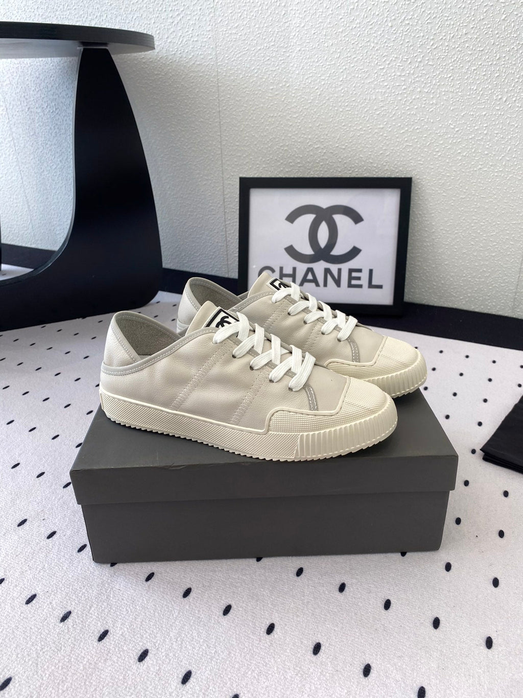 CHANEL CASUAL SHOES IN GREY LAMBSKIN