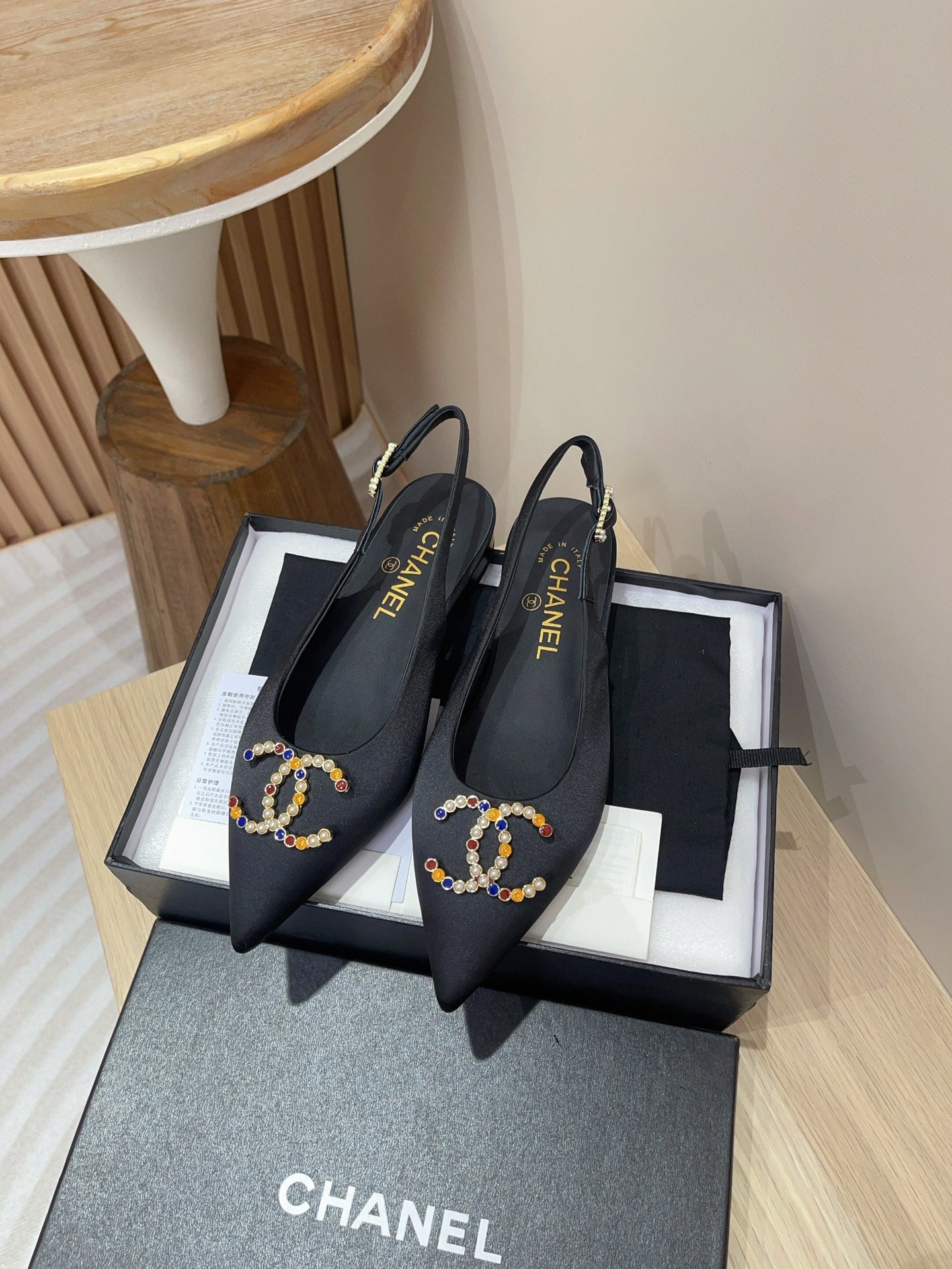 CHANEL SLINGBACKS BLACK SATIN AND LAMBSKIN