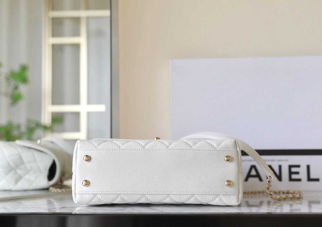 CHANEL 25S FLAP BAG 24 CM IN WHITE LAMBSKIN WITH GOLD HARDWARE