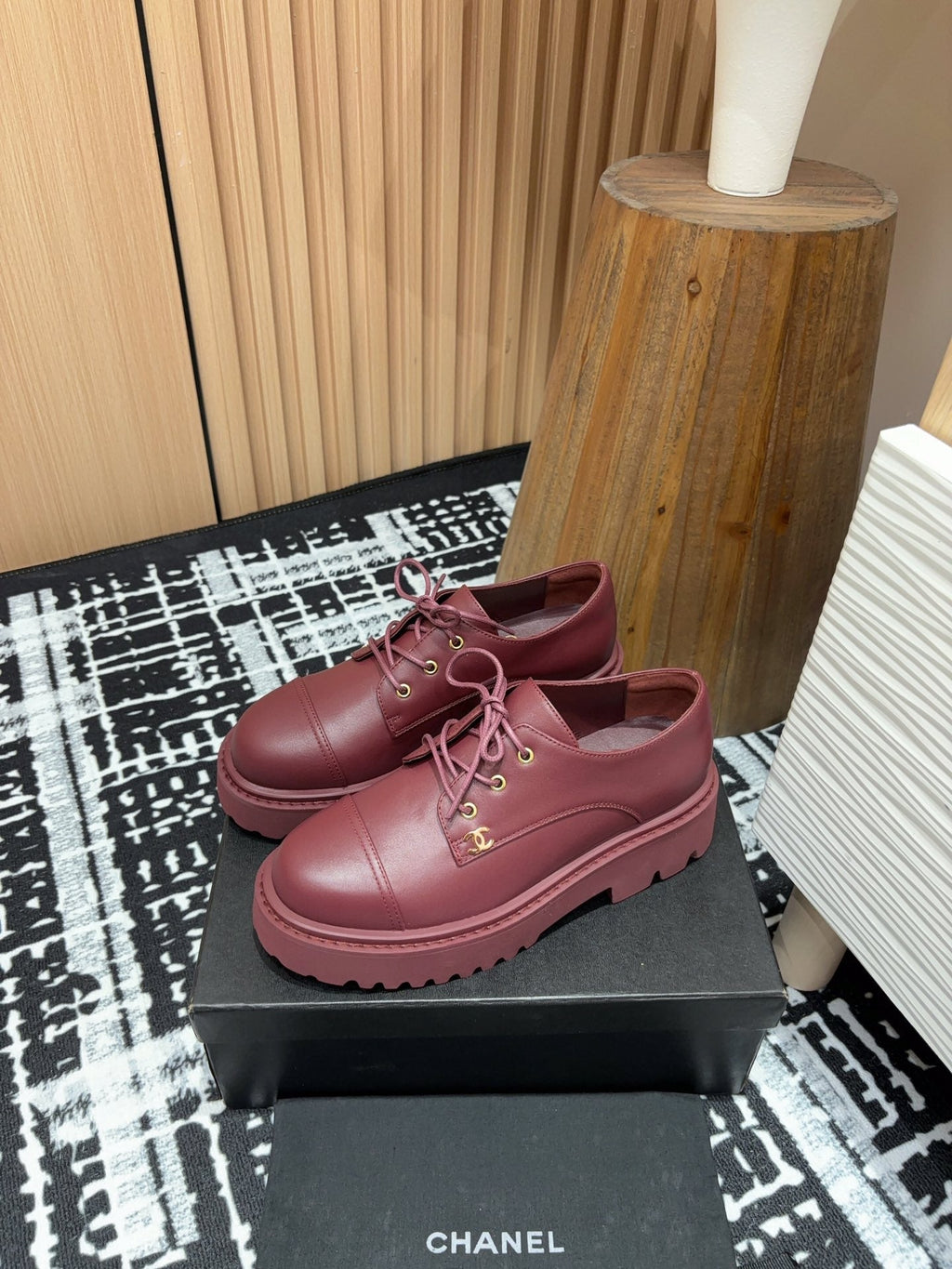 CHANEL OXFORD SHOES IN BURGUNDY RED CALFSKIN
