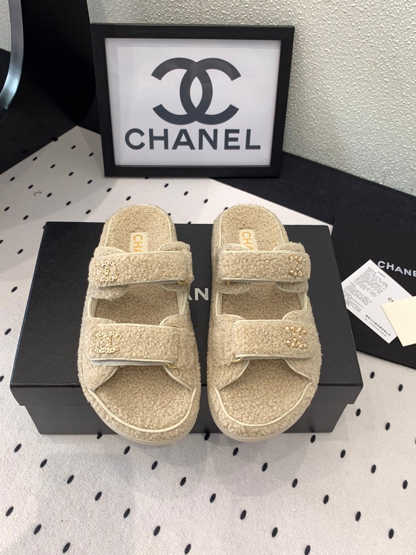 CHANEL DAD SANDAL MULE IN ECRU BEIGE LAMB FUR