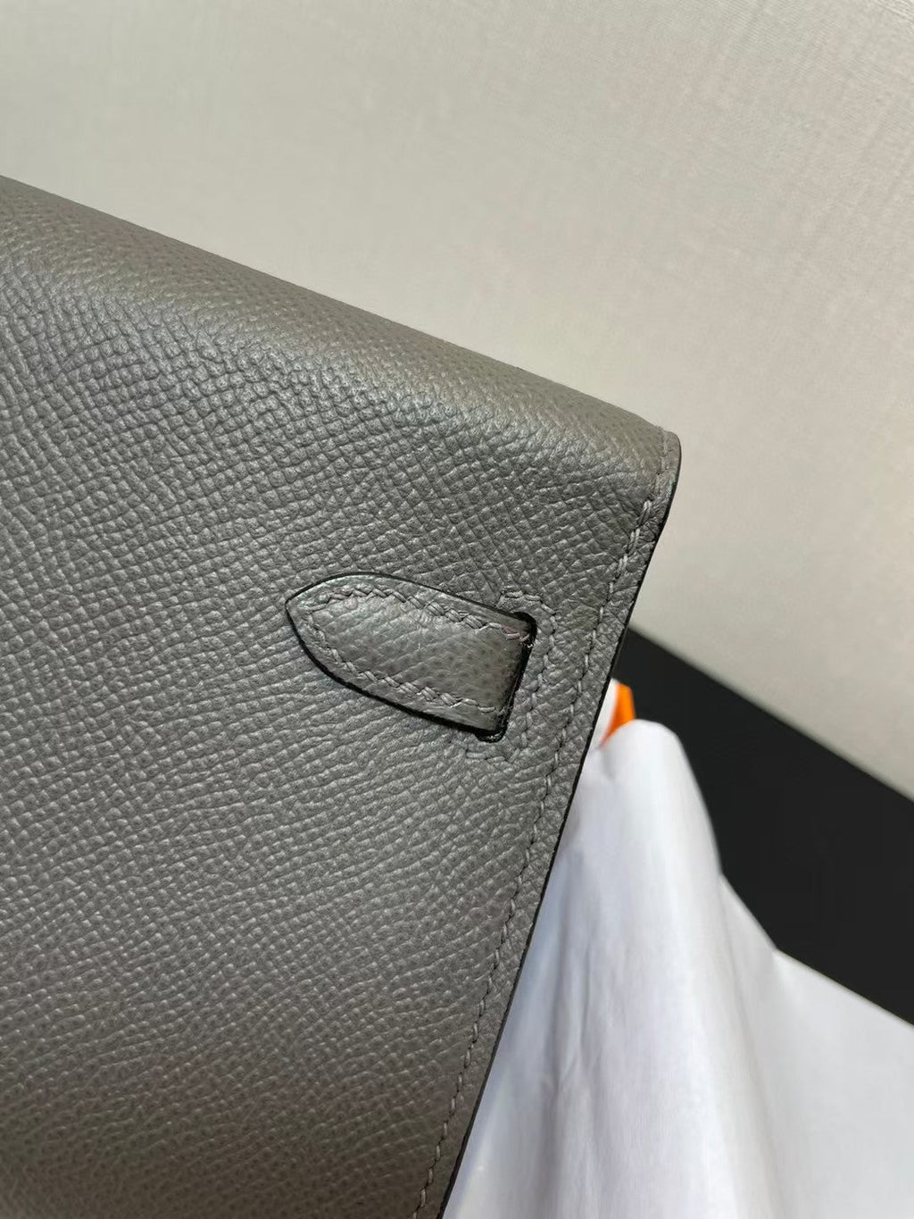 HERMES KELLY CLASSIQUE TO GO WALLET EPSOM 20 IN GREY WITH GOLD HARDWARE