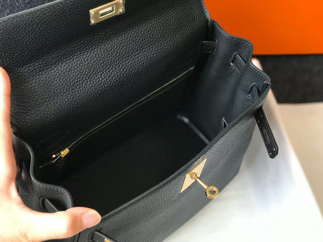 HERMES KELLY BAG 28 IN BLACK TOGO LEATHER GOLD HARDWARE