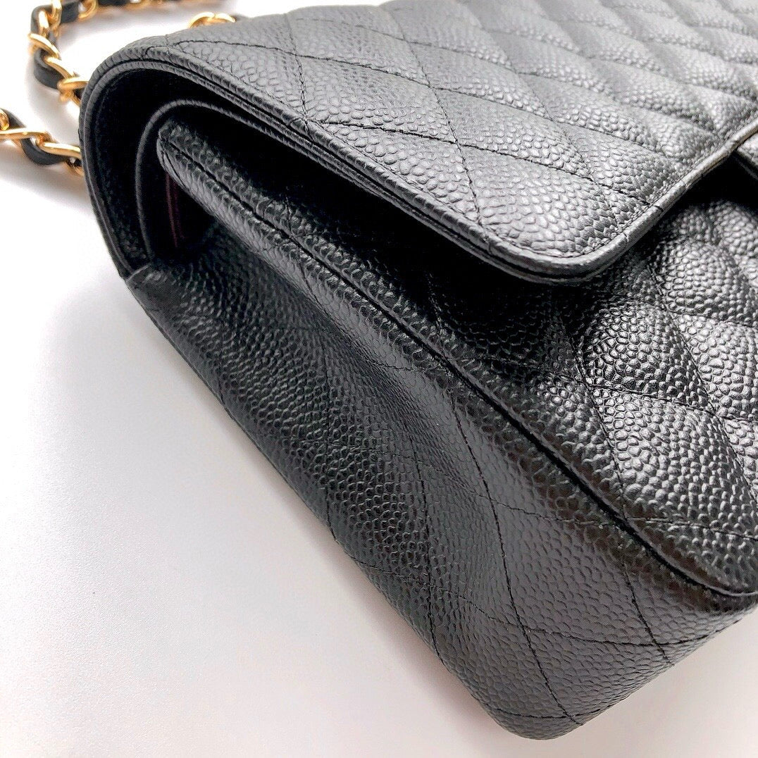CHANEL FLAP BAG 25 IN BLACK CAVIAR LEATHER GOLD HARDWARE