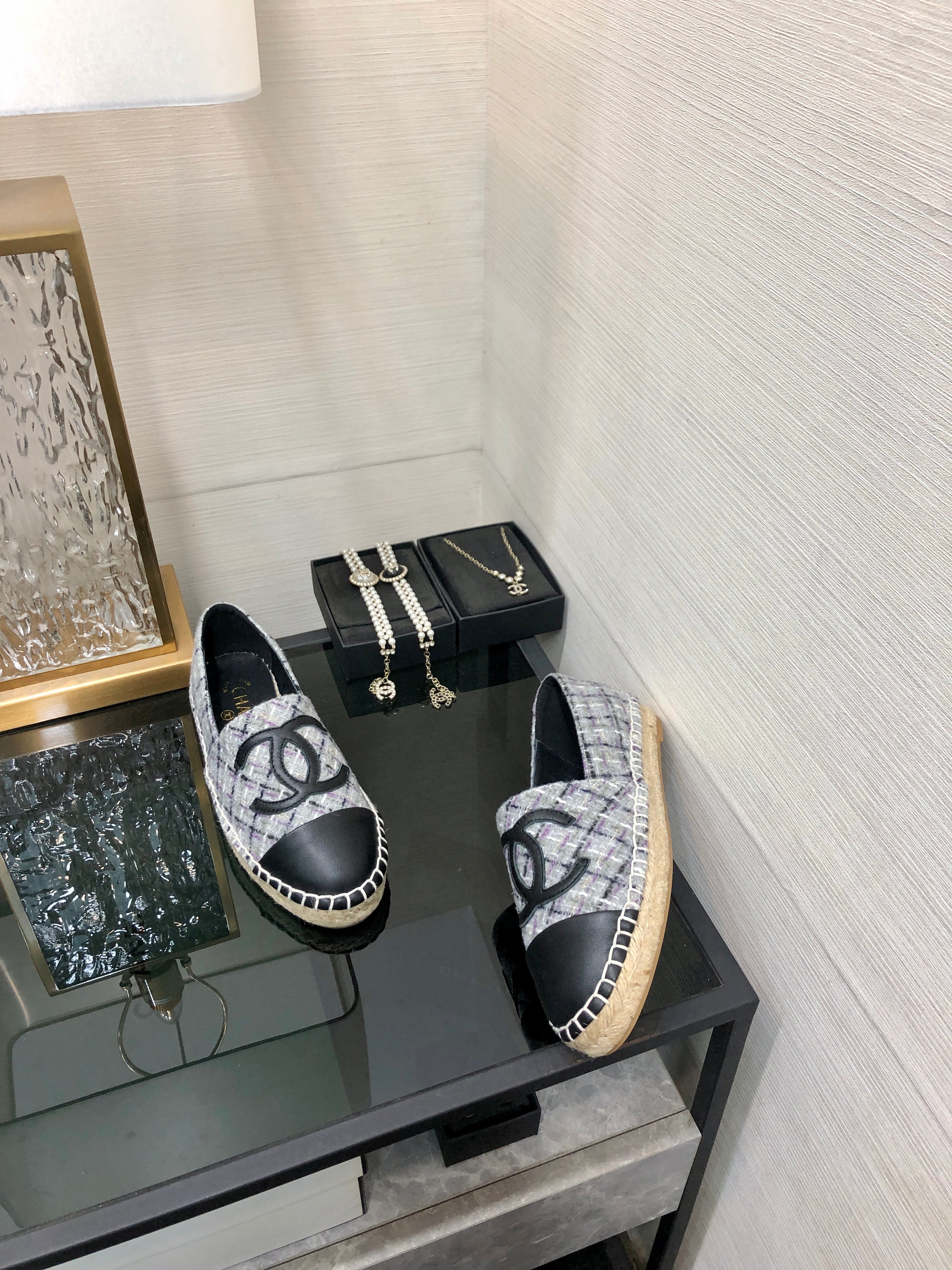 CHANEL ESPADRILLE COLORFUL TWEED FABRIC AND BLACK CALFSKIN FLATS