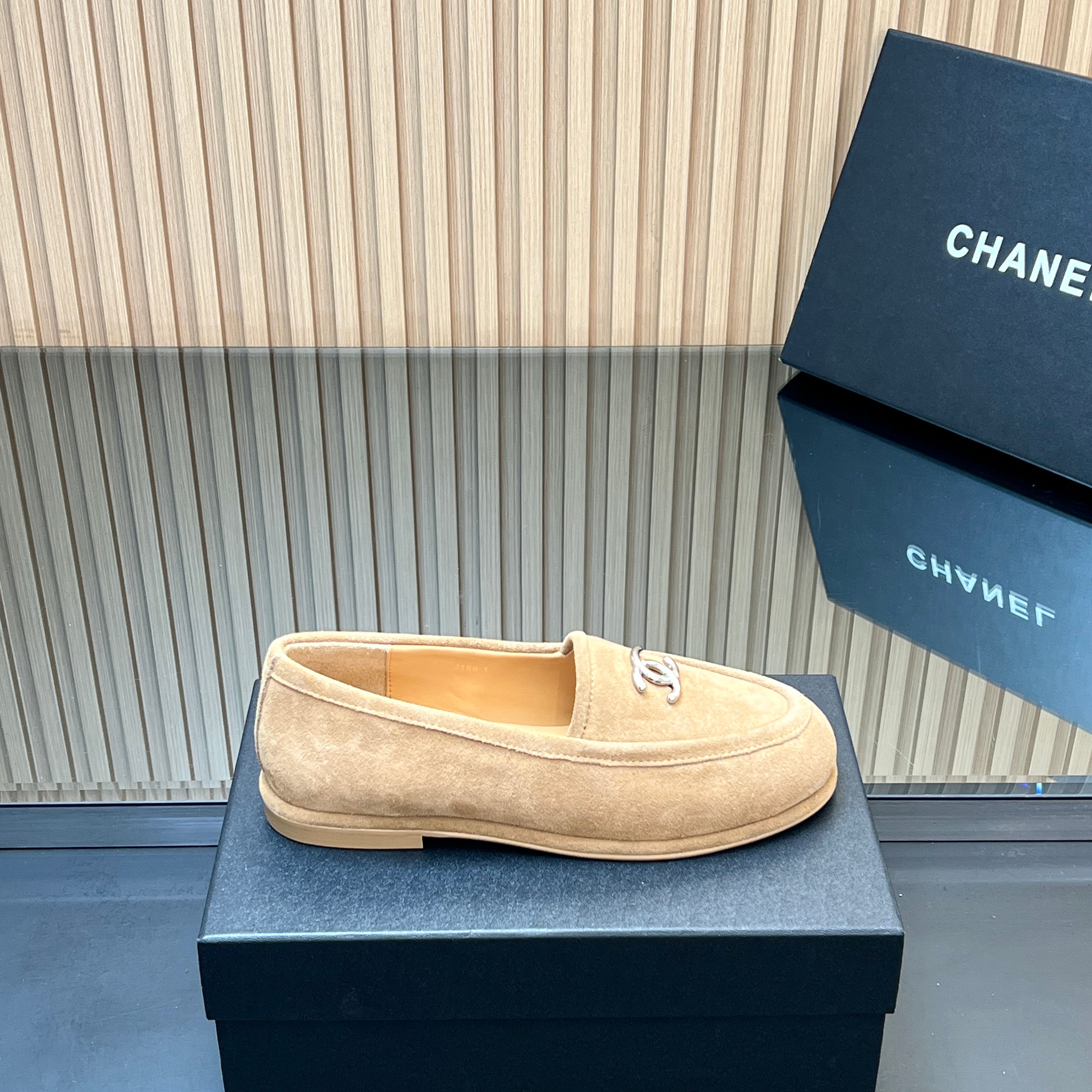 CHANEL 25S TEDDY LOAFER 15MM IN LIGHT BROWN SUEDE SILVER HARDWARE