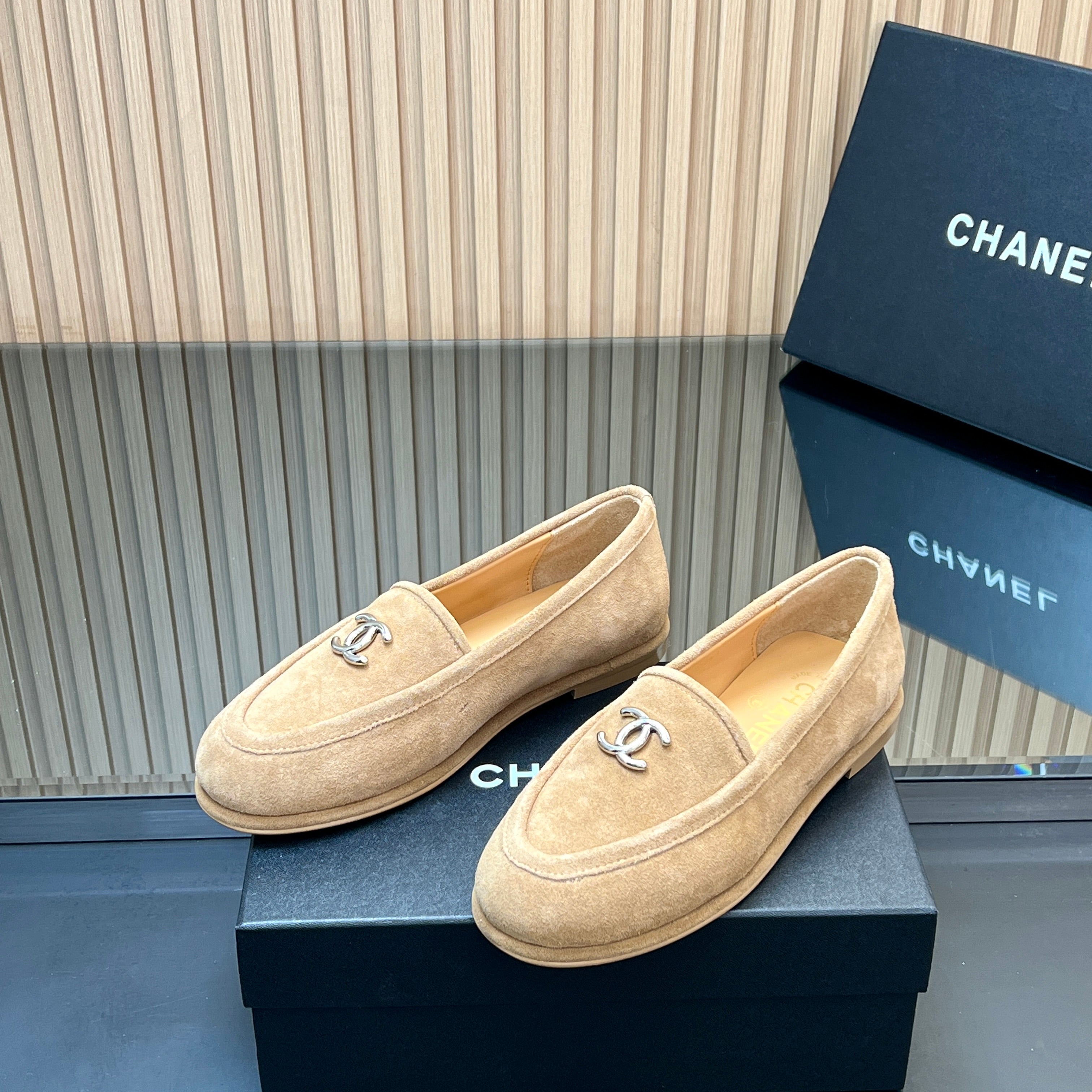 CHANEL 25S TEDDY LOAFER 15MM IN LIGHT BROWN SUEDE SILVER HARDWARE