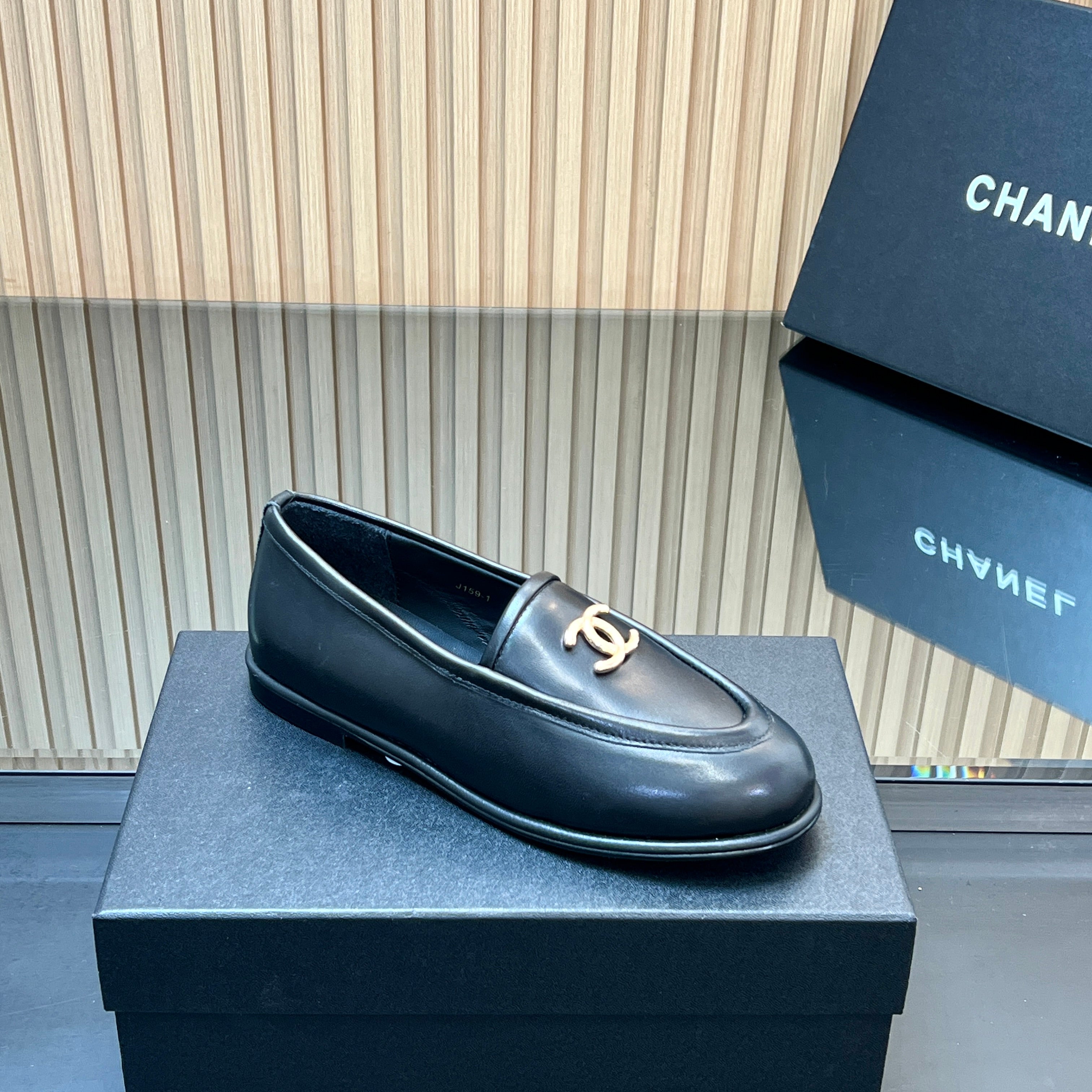CHANEL 25S TEDDY LOAFER 15MM IN BLACK CALFSKIN GOLD HARDWARE