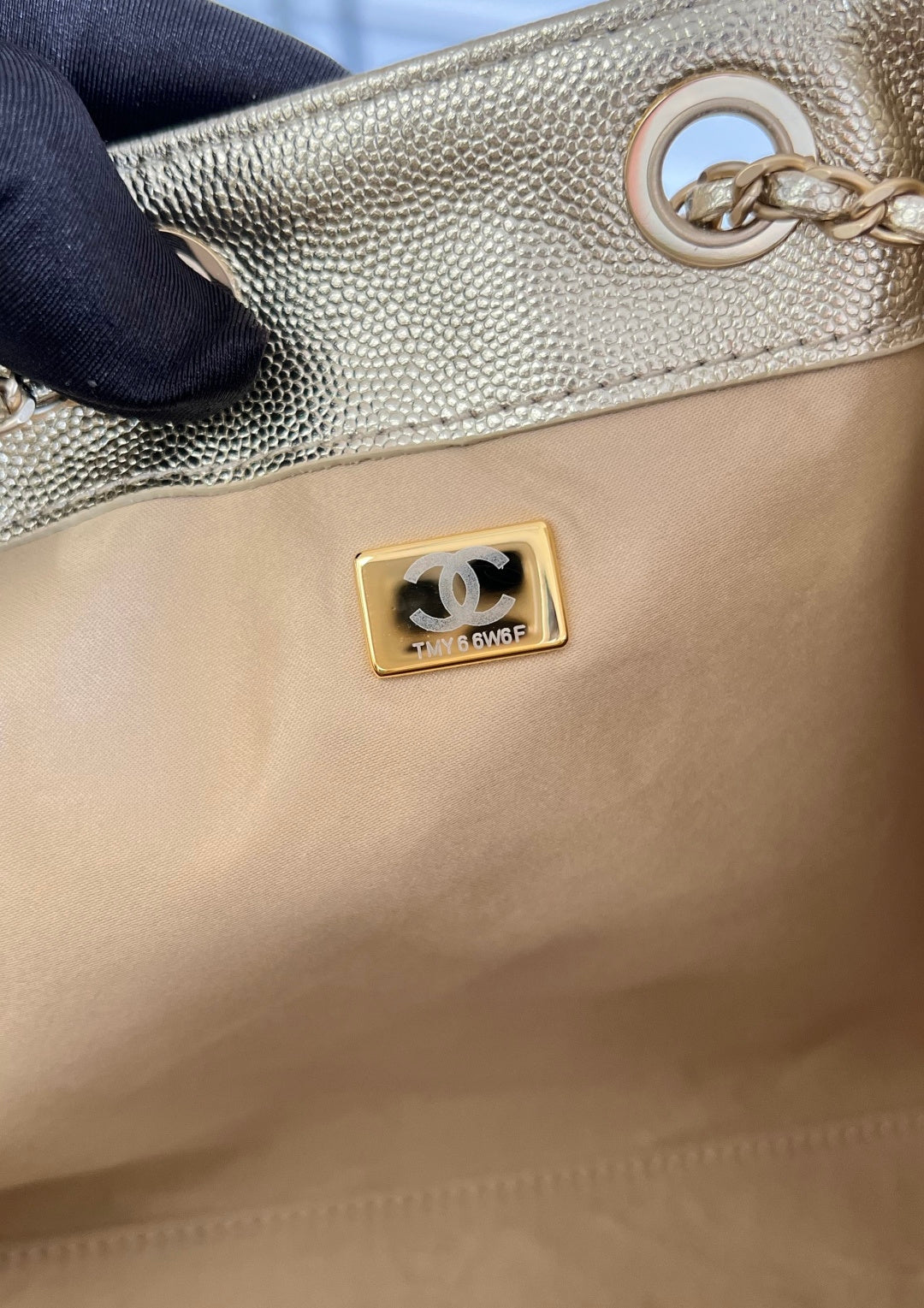 CHANEL 25S HOBO BAG 30 IN LIGHT GOLD METALLIC CAVIAR